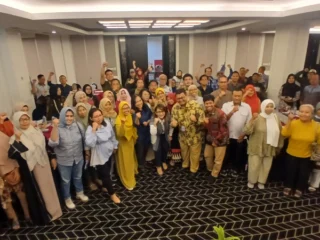 Whatsapp Beri Pelatihan ke Puluhan Pelaku UMKM di Surabaya