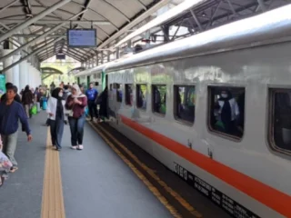 Diskon 30 Persen Tiket Kereta Api Nataru 2025 2026 Terjual 53.447