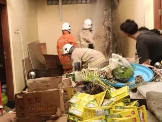 Dapur Usaha di Kertajaya Surabaya Terbakar, Tidak Ada Korban
