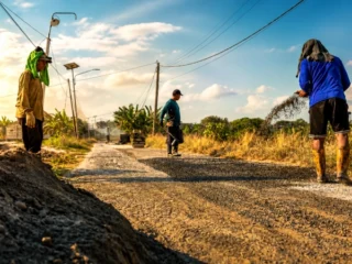 Cuaca Jatim Hari Ini, Banyuwangi Sidoarjo Batu Sampang Berawan dan Surabaya Panas