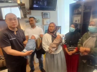 22 Tahun Jadi Pejuang Garis Dua, Pasutri Asal Sumenep Dikaruniai Bayi Kembar Lewat Morula Surabaya