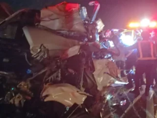 Hiace Tabrak Truk Dobel Engkel di Tol Pandaan-Malang, 3 Orang Meninggal