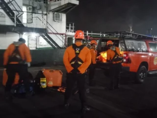 2 ABK Hamdan 1 Meninggal Diduga Hirup Gas Beracun di Palka Kapal