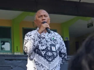 Ratusan Pelajar SMPN 18 Malang Geruduk Kepsek Gegara Tampar Siswa